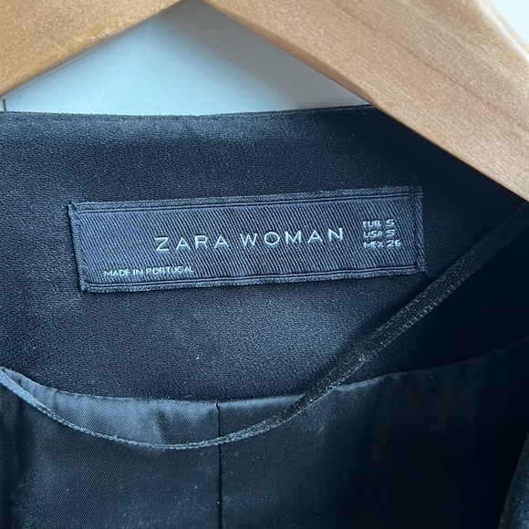 Zara cropped black blazer size small - Picture 3 of 5